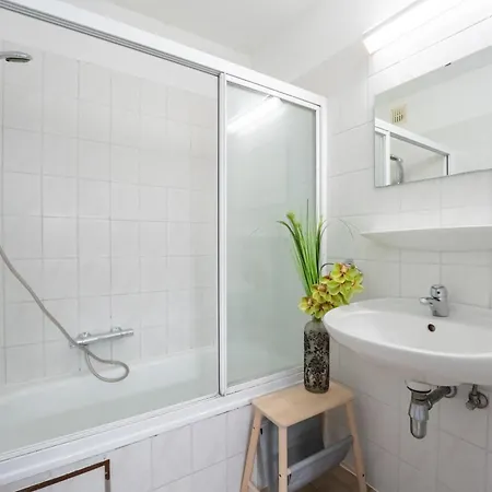 Апартаменты Sirius With Parking And Shared Pool By Interhome