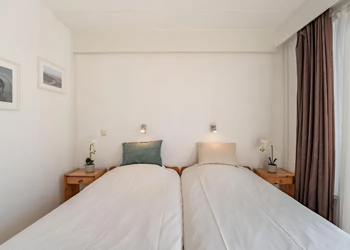 Apartment Sirius With Parking And Shared Pool By Interhome