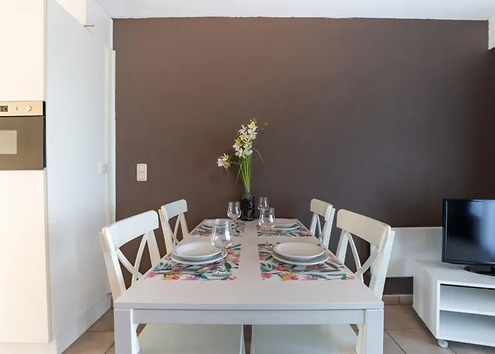 Sirius With Parking And Shared Pool By Interhome Apartment *