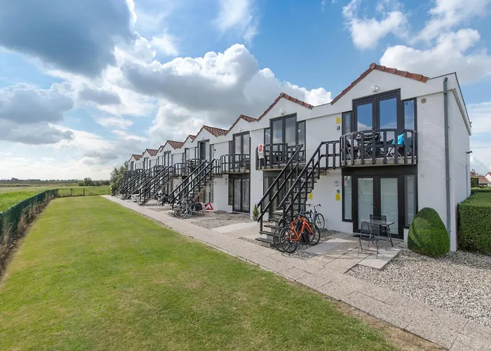 Sirius With Parking And Shared Pool By Interhome