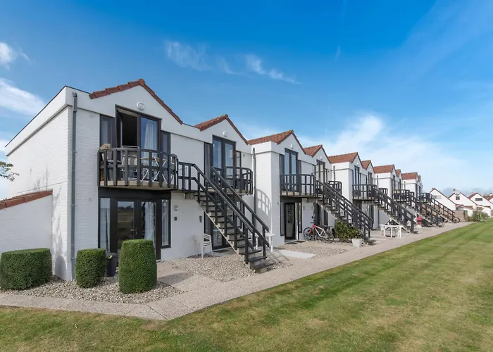 Apartment Sirius With Parking And Shared Pool By Interhome *